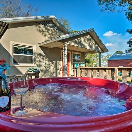 Broken Bow Cottage With Deck, Hot Tub And Fire Pit! Buitenkant foto