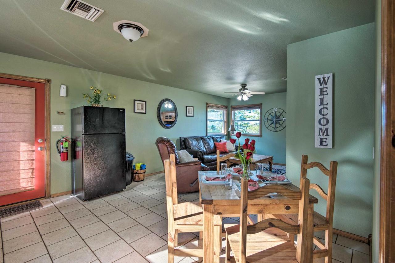 Broken Bow Cottage With Deck, Hot Tub And Fire Pit! Buitenkant foto