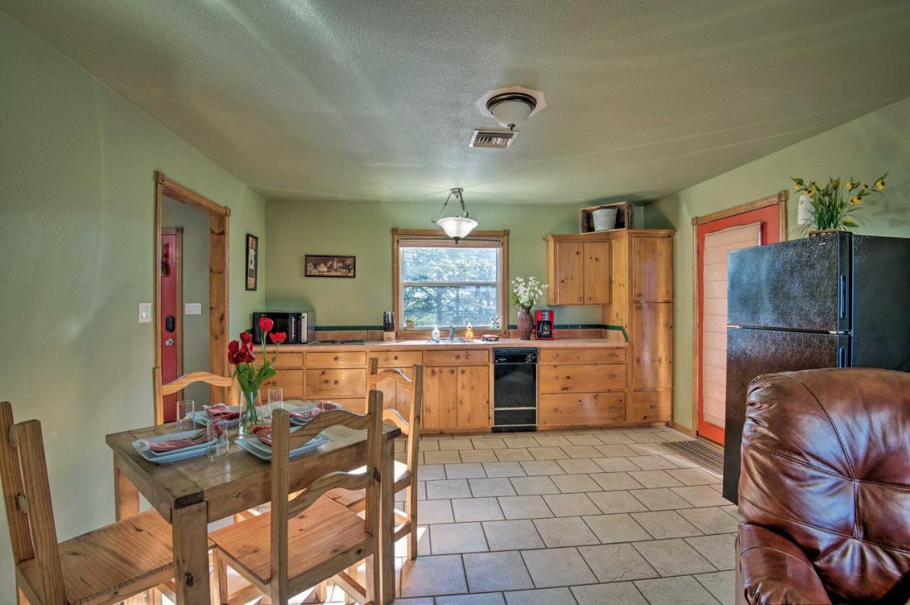 Broken Bow Cottage With Deck, Hot Tub And Fire Pit! Buitenkant foto