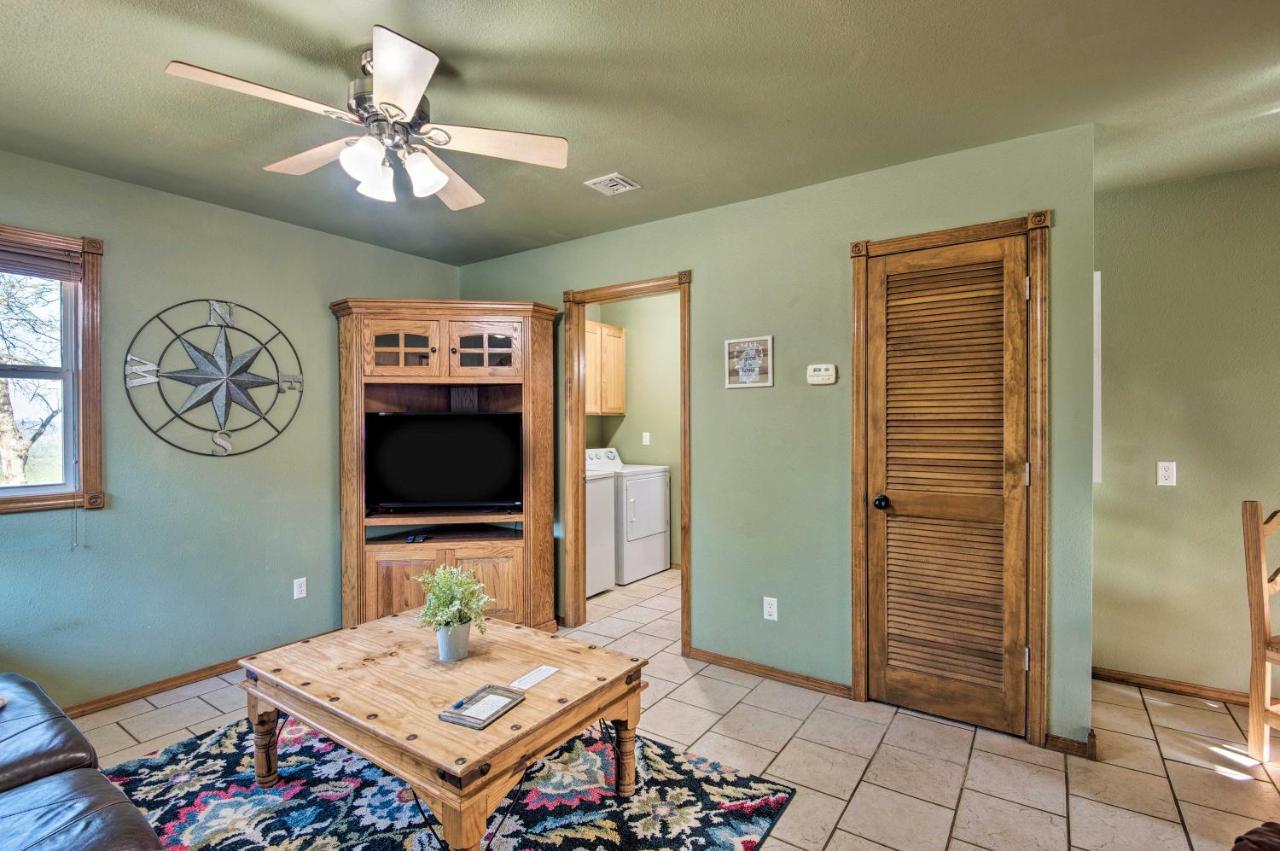 Broken Bow Cottage With Deck, Hot Tub And Fire Pit! Buitenkant foto