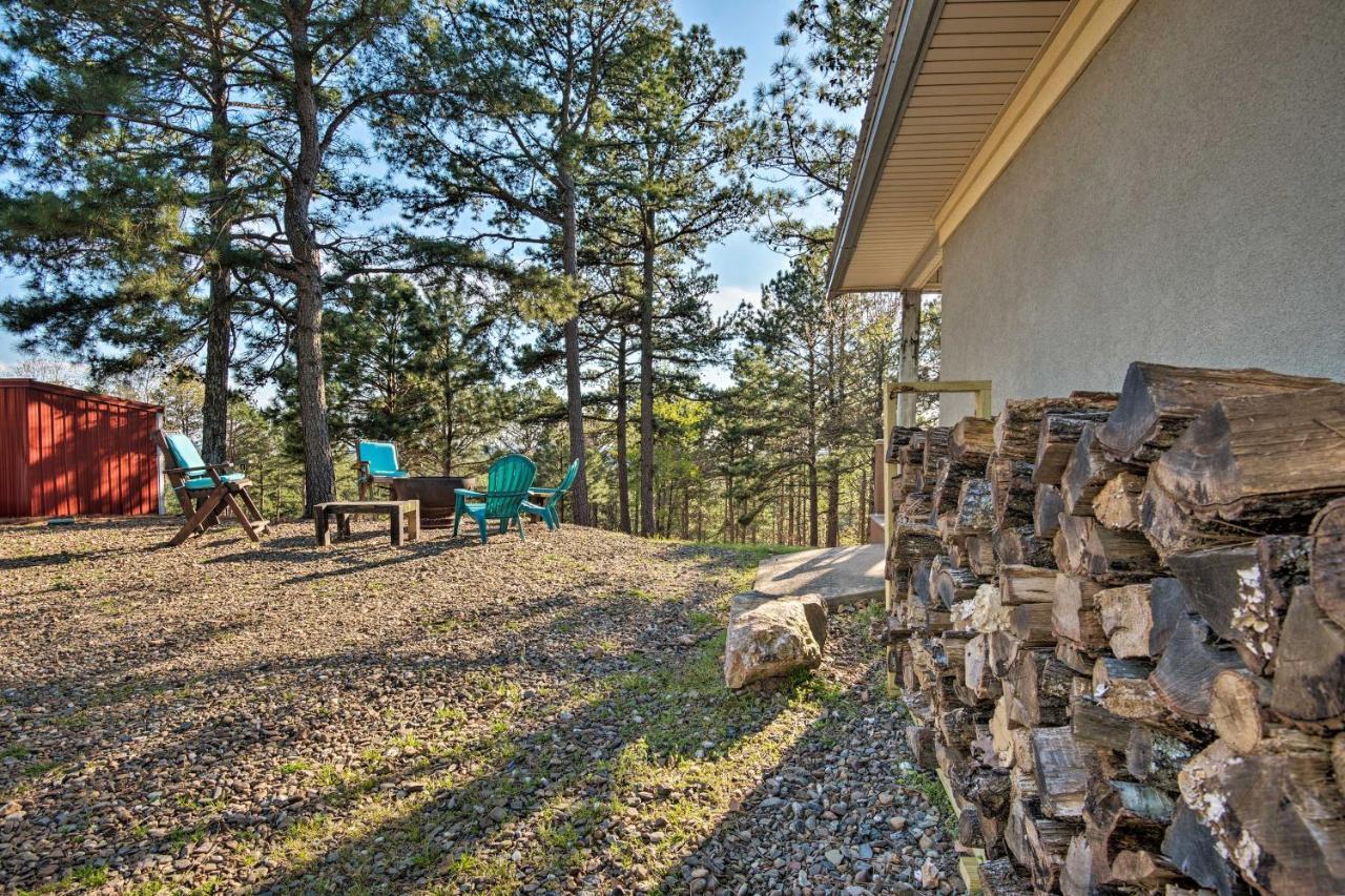 Broken Bow Cottage With Deck, Hot Tub And Fire Pit! Buitenkant foto