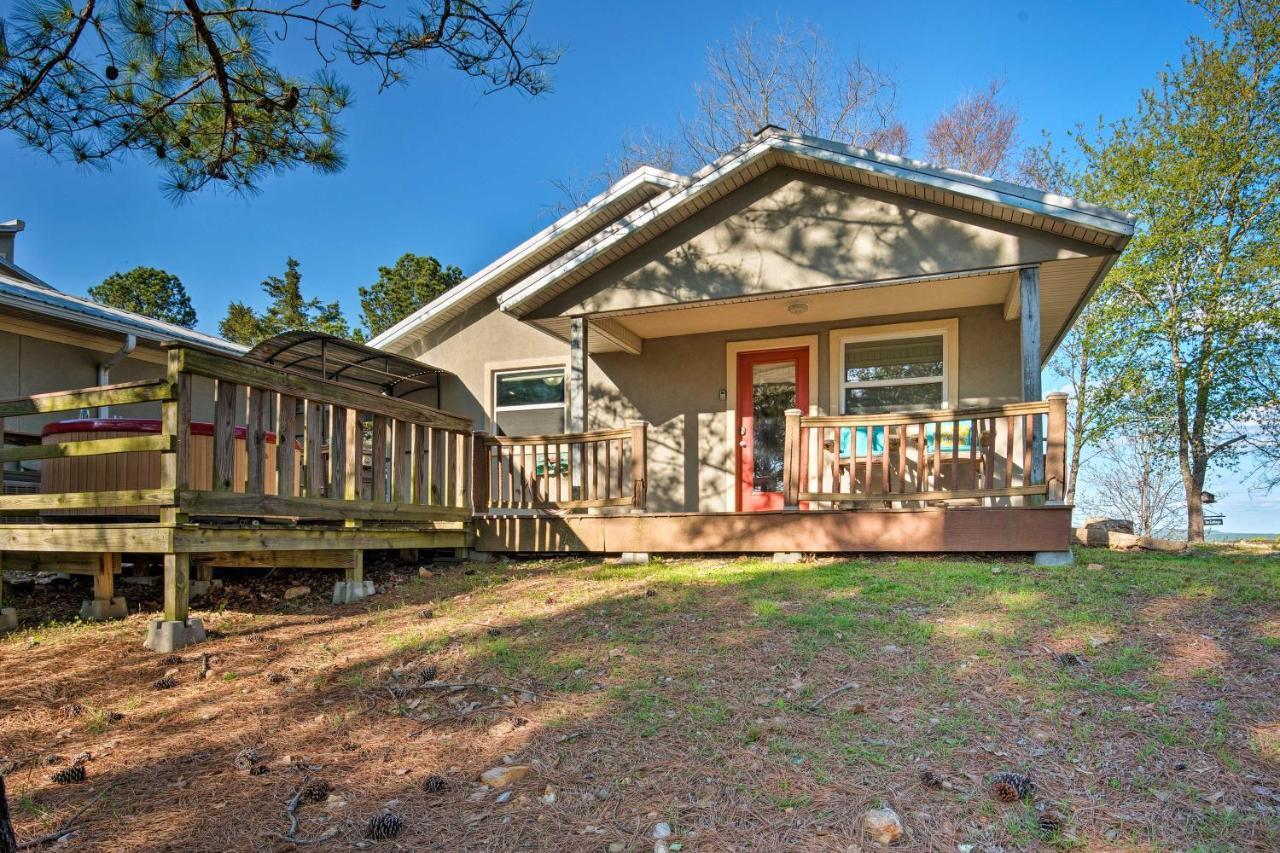 Broken Bow Cottage With Deck, Hot Tub And Fire Pit! Buitenkant foto